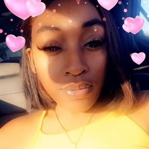 Meet your Posher, Layla